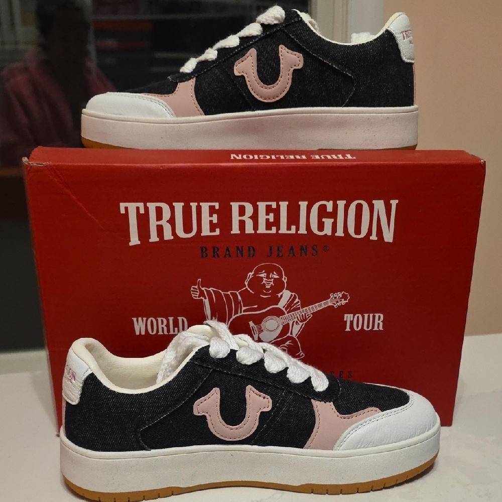 New In Box True Religion Sneakers TRKIM-BLK6